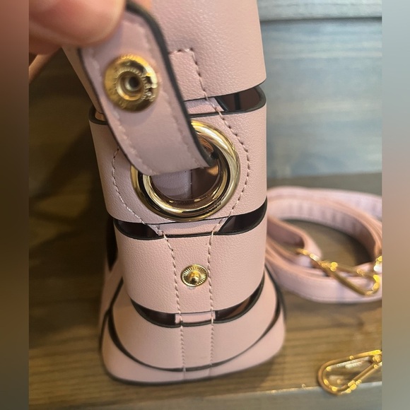 Soft Pink bag with crossbody strap - Picture 13 of 15